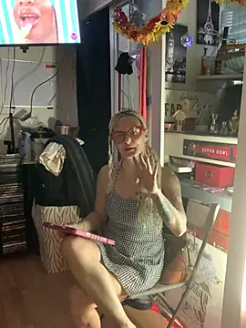 blondebarbiebae online show from 20, 6, 2026