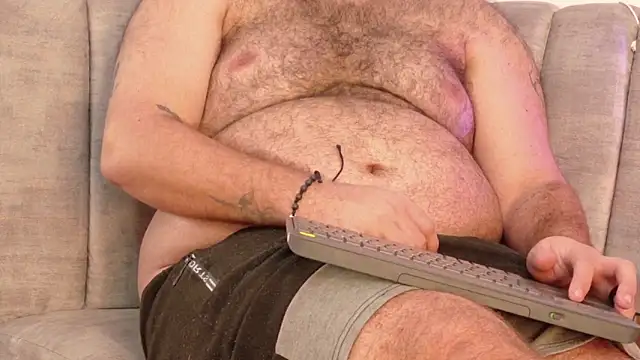 Snapshot of big_bearr chatting on 24, 11, 2025 big bearr online show from 24, 11, 2025