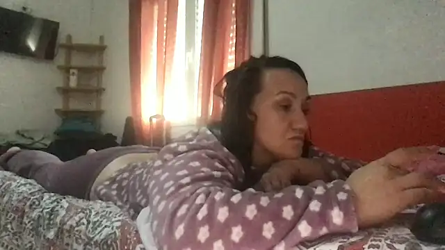 paula19800 online show from 28, 11, 2025