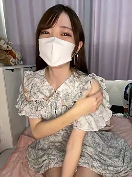 Snapshot of Moe_v_v chatting on 19, 10, 2025 Moe v v online show from 19, 10, 2025