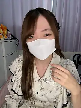 Snapshot of Moe_v_v chatting on 28, 11, 2025 Moe v v online show from 28, 11, 2025