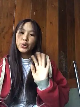 Mai lovely online show from 12, 11, 2025