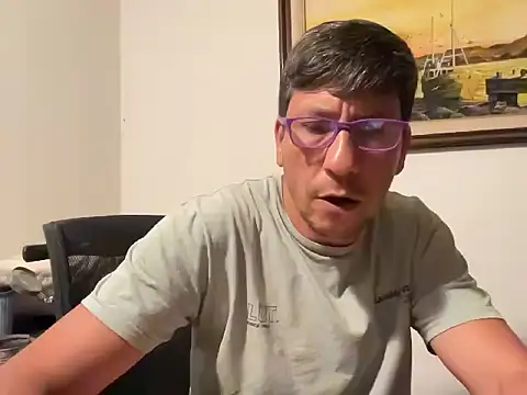 Snapshot of Arioi11 chatting on 19, 10, 2025 Arioi11 online show from 19, 10, 2025