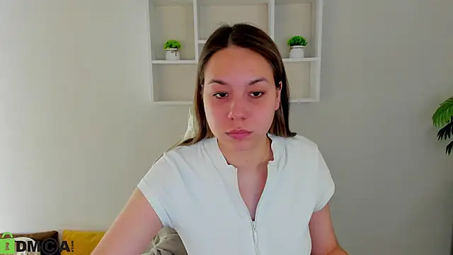 Snapshot of Al1ice_Moures chatting on 13, 10, 2025 Al1ice Moures online show from 13, 10, 2025
