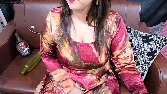 Sanvi-Queen online show from 1, 12, 2025