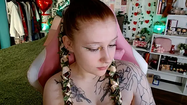 Ayla Hicks online show from 21, 3, 2026