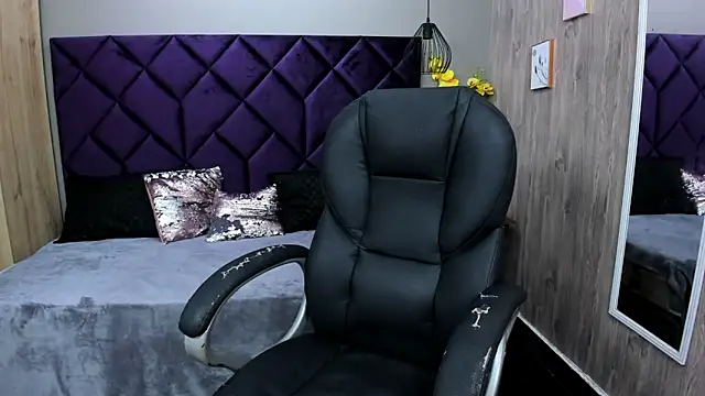 ChloeCampbell03 online show from 8, 11, 2025