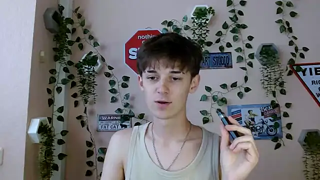 Snapshot of Hoot_Dude_ chatting on 5, 10, 2025 Hoot Dude  online show from 5, 10, 2025