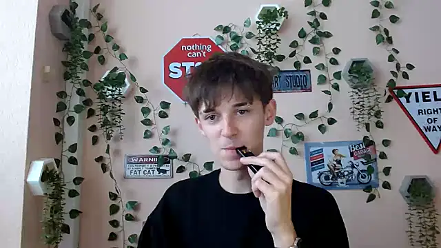 Snapshot of Hoot_Dude_ chatting on 6, 10, 2025 Hoot Dude  online show from 6, 10, 2025