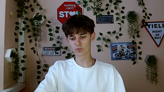 Snapshot of Hoot_Dude_ chatting on 8, 10, 2025 Hoot Dude  online show from 8, 10, 2025