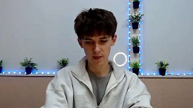 Hoot Dude  online show from 17, 11, 2025