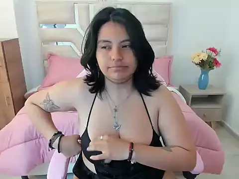 Nicoleyabir online show from 20, 10, 2025