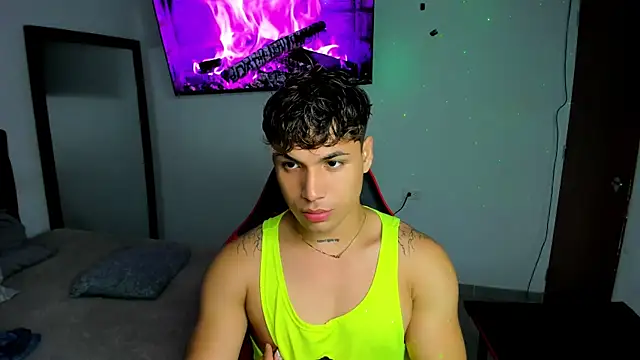 Adams Collins online show from 26, 9, 2025