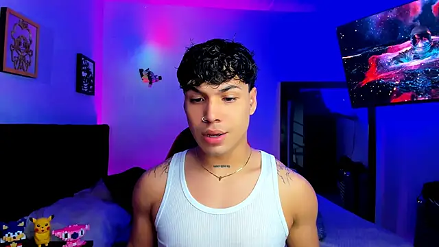 Adams Collins online show from 26, 11, 2025