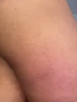 Snapshot of liz_and_thiago chatting on 31, 1, 2026 liz and thiago online show from 31, 1, 2026