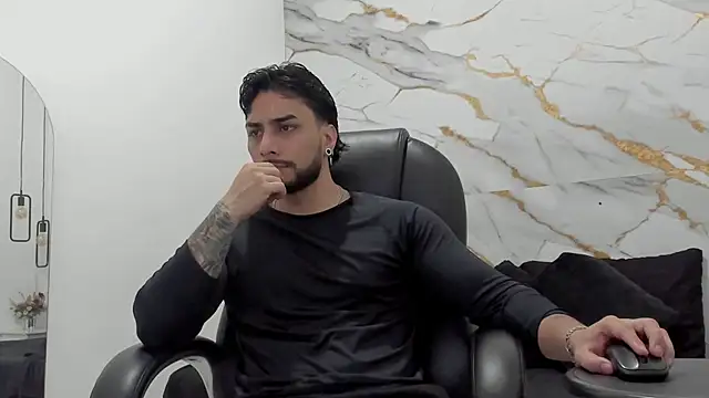 Miike Stone1 online show from 14, 11, 2025