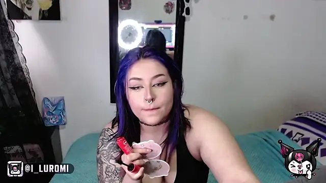 Iluromi online show from 4, 12, 2025