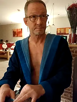 Snapshot of TommyTom76 chatting on 7, 11, 2025 TommyTom76 online show from 7, 11, 2025