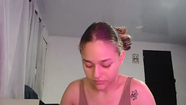 LittleCheerry69 online show from 26, 2, 2026