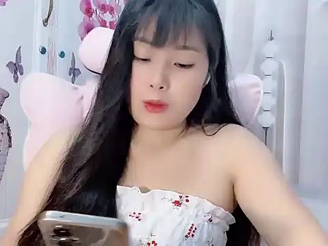 Snapshot of Lie_liee chatting on 17, 7, 2026 Lie liee online show from 17, 7, 2026