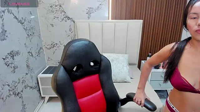 Snapshot of SAMANTHABENET chatting on 8, 5, 2026 SAMANTHABENET online show from 8, 5, 2026