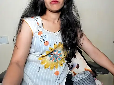 Queen-Bee143 online show from 16, 3, 2026