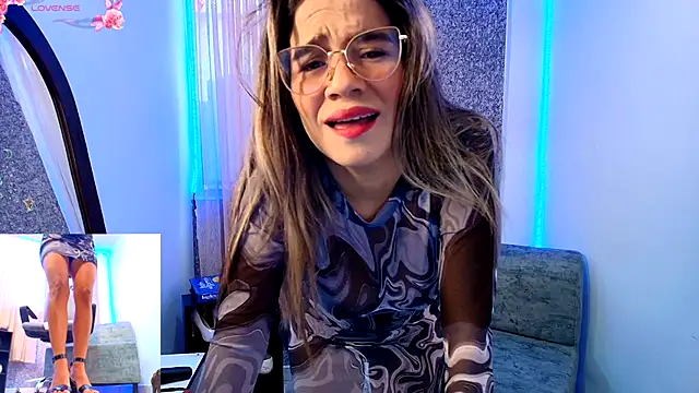 Sally Ricci online show from 28, 11, 2025