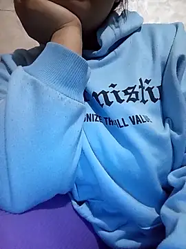 Snapshot of lily_sx chatting on 8, 4, 2026 lily sx online show from 8, 4, 2026