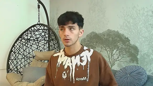 Snapshot of Axel_Draven chatting on 10, 11, 2025 Axel Draven online show from 10, 11, 2025