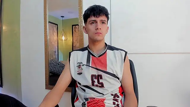 Snapshot of Axel_Draven chatting on 26, 11, 2025 Axel Draven online show from 26, 11, 2025