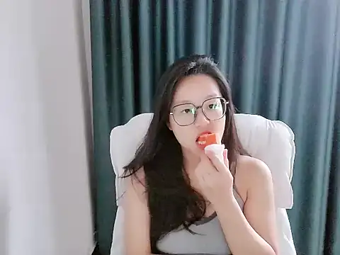 Snapshot of guai00 chatting on 3, 10, 2025 guai00 online show from 3, 10, 2025