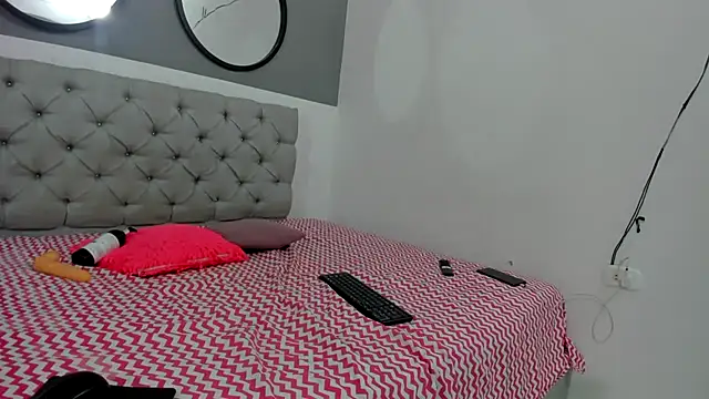Chey petite online show from 17, 10, 2025
