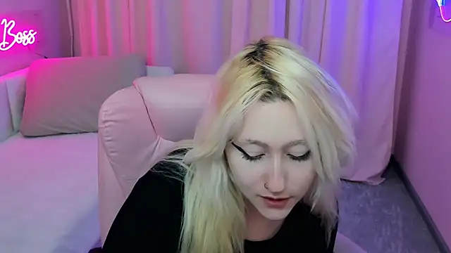 Snapshot of JuliaSharkk chatting on 24, 9, 2025 JuliaSharkk online show from 24, 9, 2025