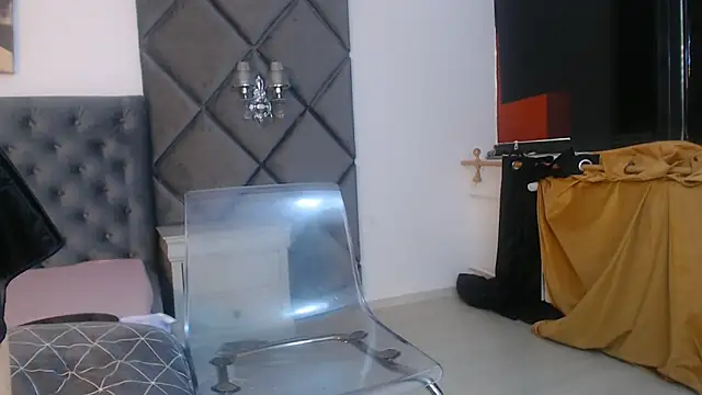 Snapshot of WendyChantal chatting on 18, 10, 2025 WendyChantal online show from 18, 10, 2025