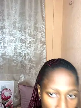 Caramel102004 online show from 5, 11, 2025