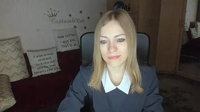 Tiffany Bates online show from 2, 11, 2025