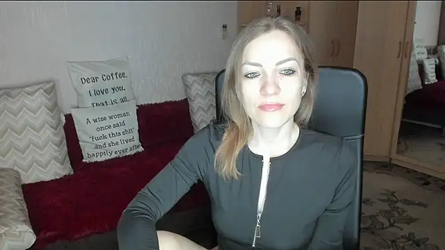 Tiffany Bates online show from 7, 3, 2026