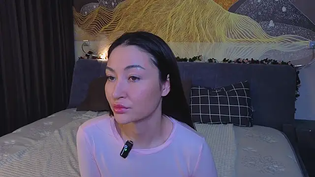 MilaYumi online show from 21, 12, 2025