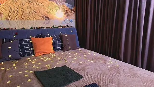 MilaYumi online show from 26, 3, 2026