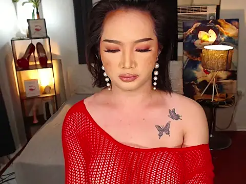 Snapshot of xXCompassionateLoveXx chatting on 18, 10, 2025 xXCompassionateLoveXx online show from 18, 10, 2025
