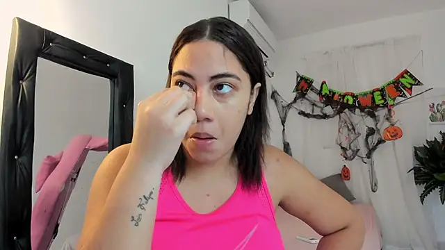 Snapshot of vanelope_smith chatting on 27, 10, 2025 vanelope smith online show from 27, 10, 2025