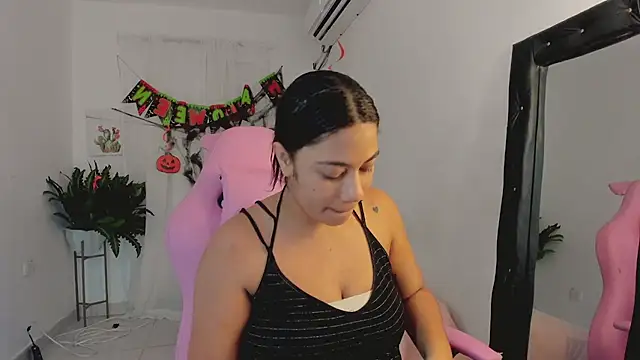 Snapshot of vanelope_smith chatting on 30, 10, 2025 vanelope smith online show from 30, 10, 2025