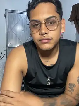 Snapshot of AaronMars_ chatting on 9, 10, 2025 AaronMars  online show from 9, 10, 2025