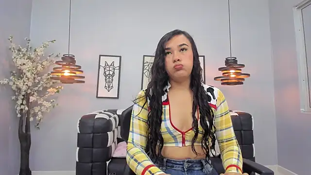 Snapshot of Kira_Naughty chatting on 20, 10, 2025 Kira Naughty online show from 20, 10, 2025