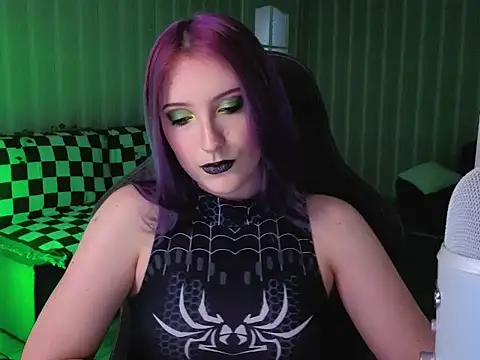Snapshot of violet-siren-x chatting on 14, 7, 2026 violet-siren-x online show from 14, 7, 2026
