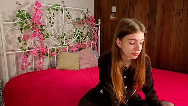 Snapshot of TawanaWalleck chatting on 1, 10, 2025 TawanaWalleck online show from 1, 10, 2025