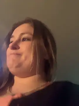 Snapshot of BuzzBunni69 chatting on 25, 9, 2025 BuzzBunni69 online show from 25, 9, 2025