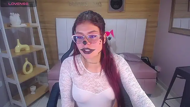 Snapshot of draviana_a_ chatting on 18, 10, 2025 draviana a online show from 18, 10, 2025