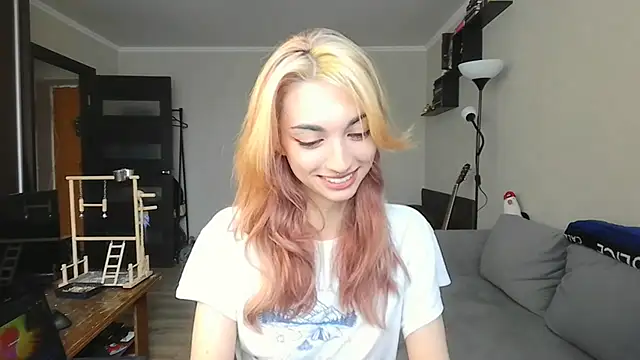 Snapshot of JillianBozak chatting on 1, 10, 2025 JillianBozak online show from 1, 10, 2025