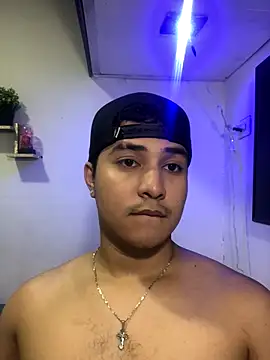 Snapshot of loki32men chatting on 28, 9, 2025 loki32men online show from 28, 9, 2025